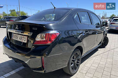 Седан Mitsubishi Mirage 2021 в 
