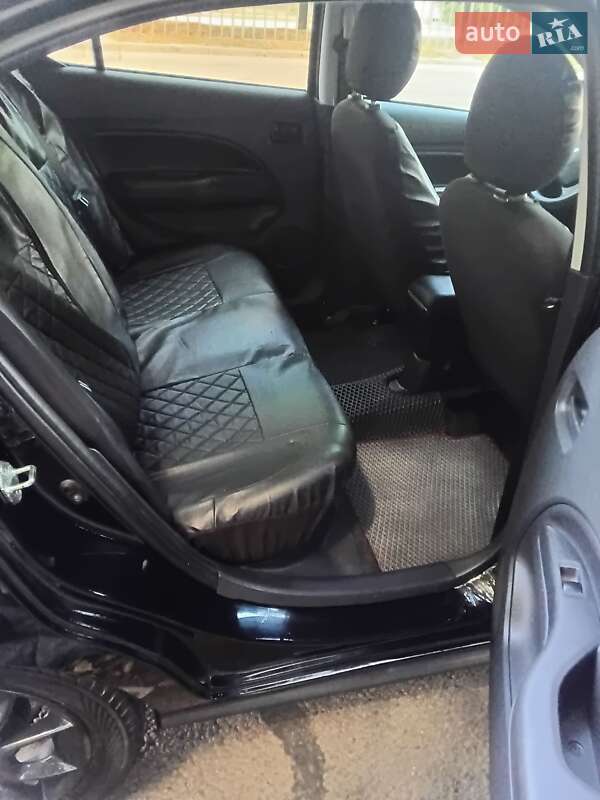 Седан Mitsubishi Mirage 2020 в Днепре