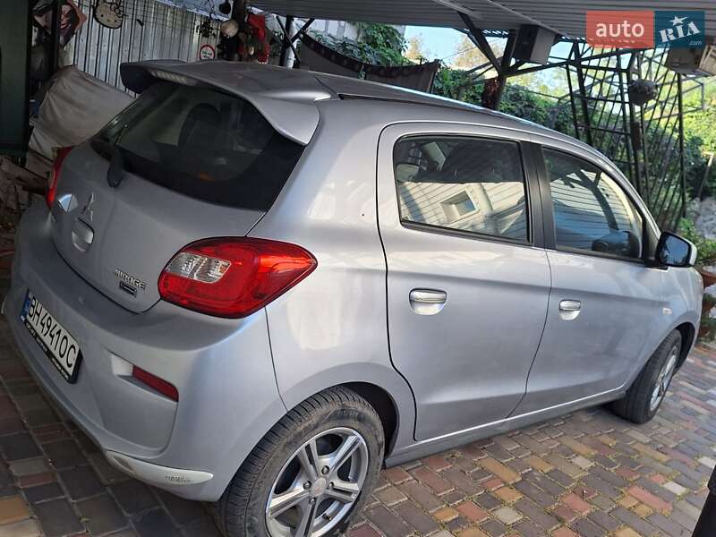 Хэтчбек Mitsubishi Mirage 2019 в Одессе