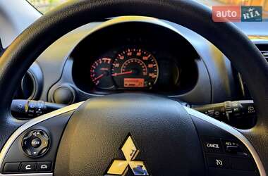 Хэтчбек Mitsubishi Mirage 2018 в 