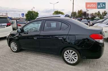 Седан Mitsubishi Mirage 2015 в 