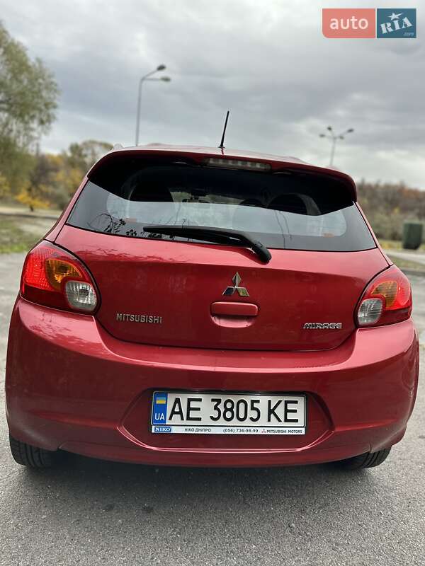 Хэтчбек Mitsubishi Mirage 2015 в Днепре