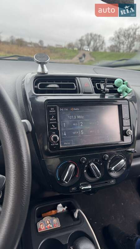 Хетчбек Mitsubishi Mirage 2017 в Сумах