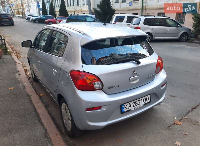 Хэтчбек Mitsubishi Mirage 2014 в Киеве