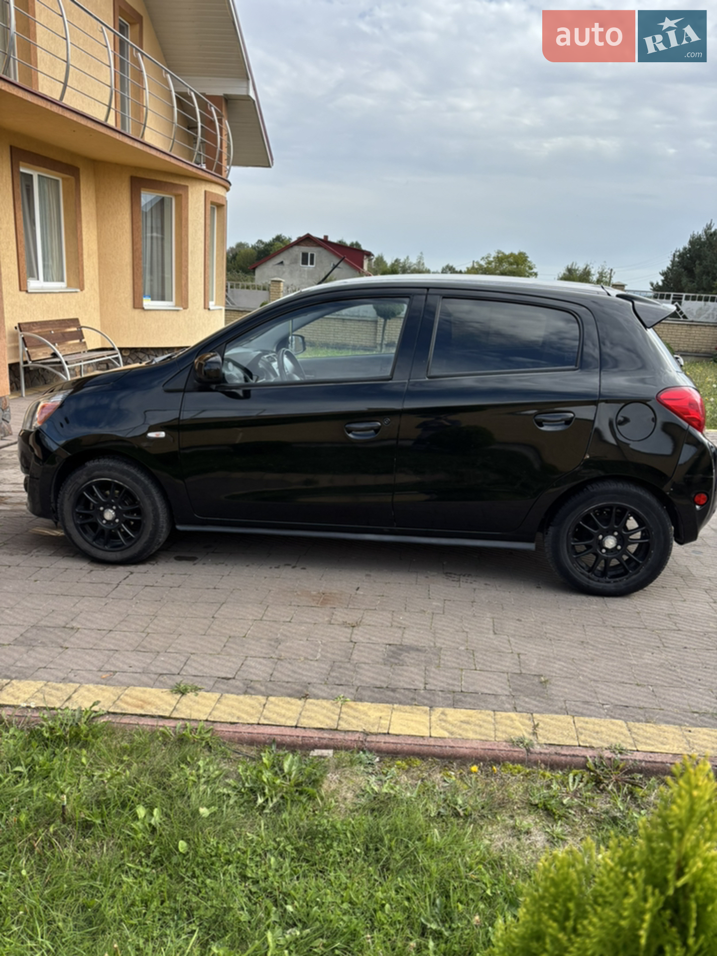 2014 Mitsubishi Mirage - мініатюра 3