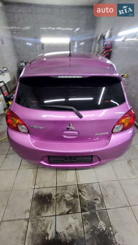 Хетчбек Mitsubishi Mirage 2014 в Києві