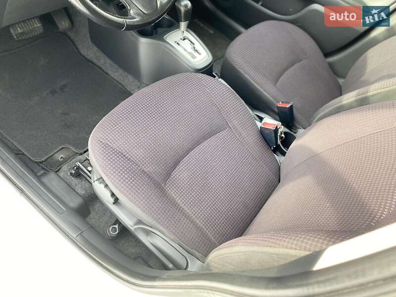 Хэтчбек Mitsubishi Mirage 2013 в Харькове