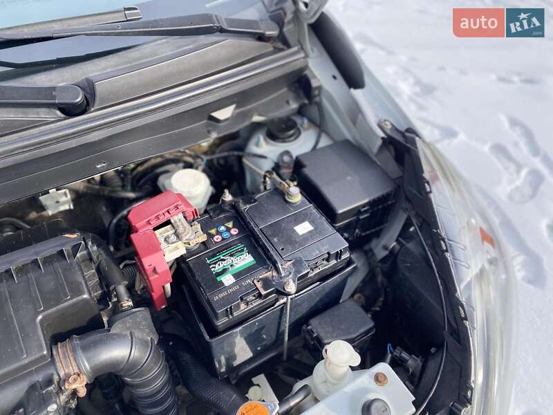 Хэтчбек Mitsubishi Mirage 2013 в Харькове