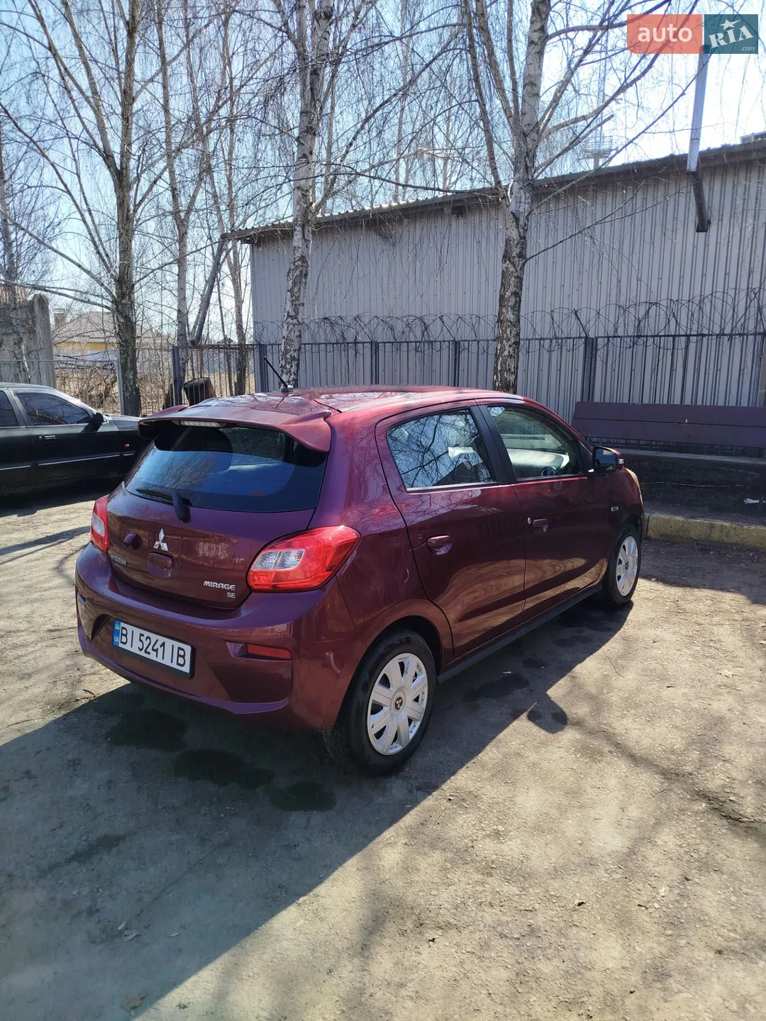 2017 Mitsubishi Mirage - мініатюра 3