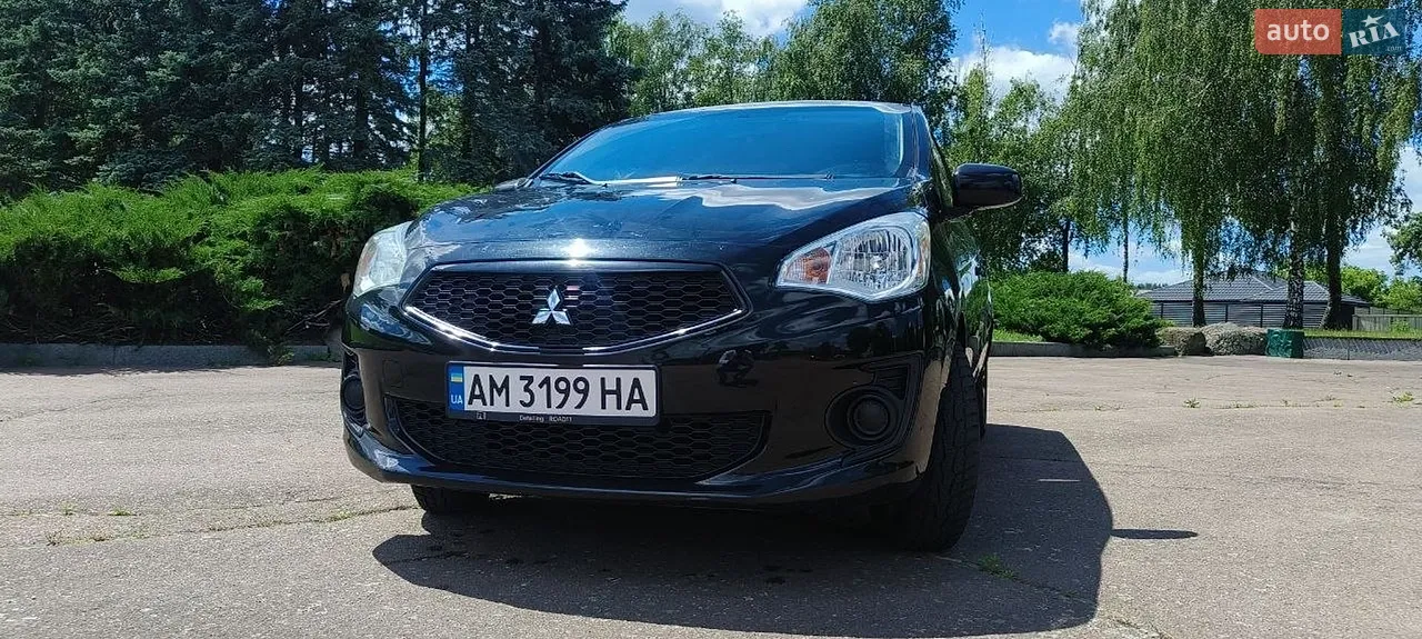 2020 Mitsubishi Mirage - мініатюра 10