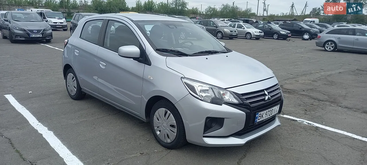2020 Mitsubishi Mirage - мініатюра 9