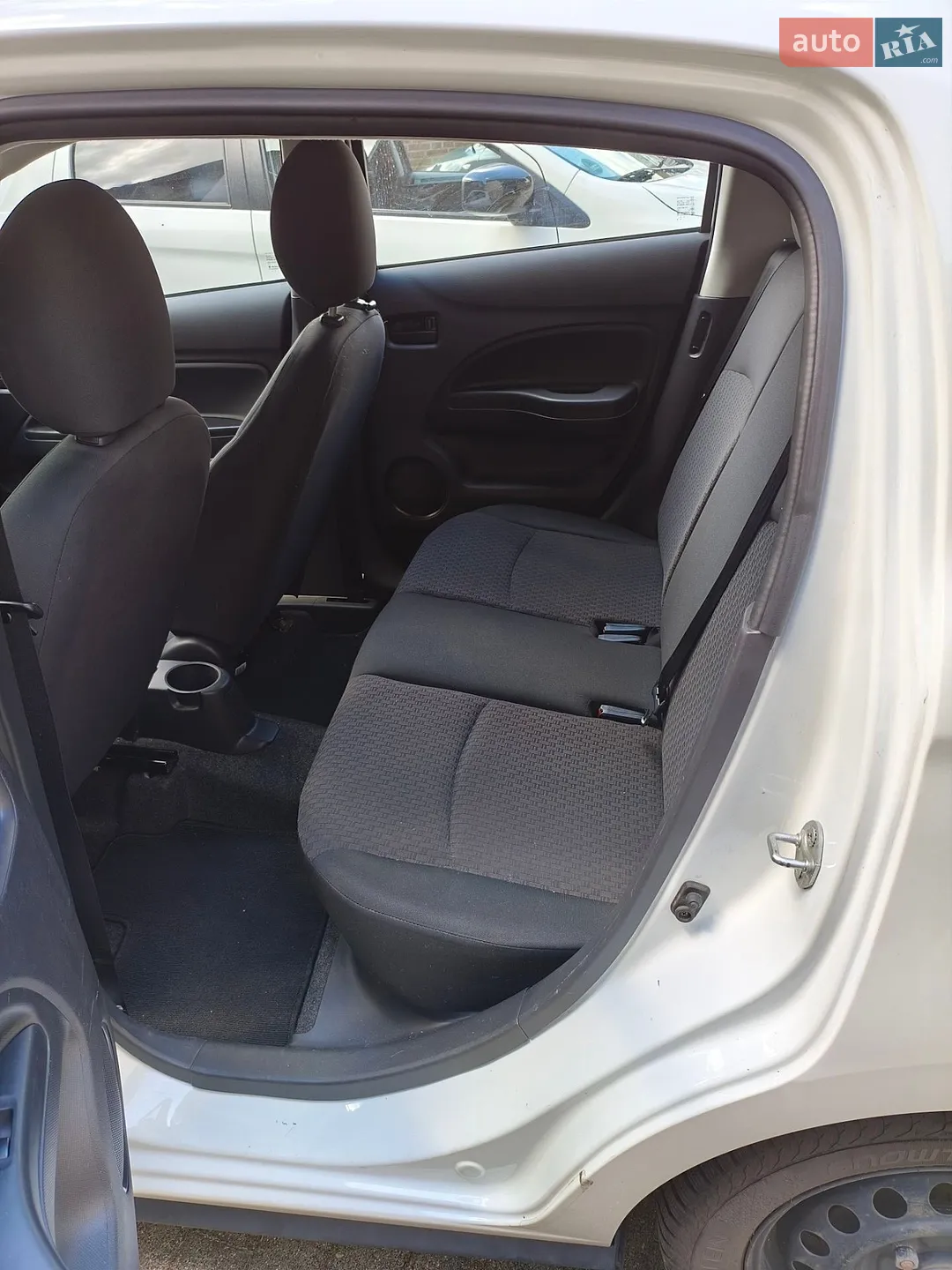 2017 Mitsubishi Mirage - мініатюра 6