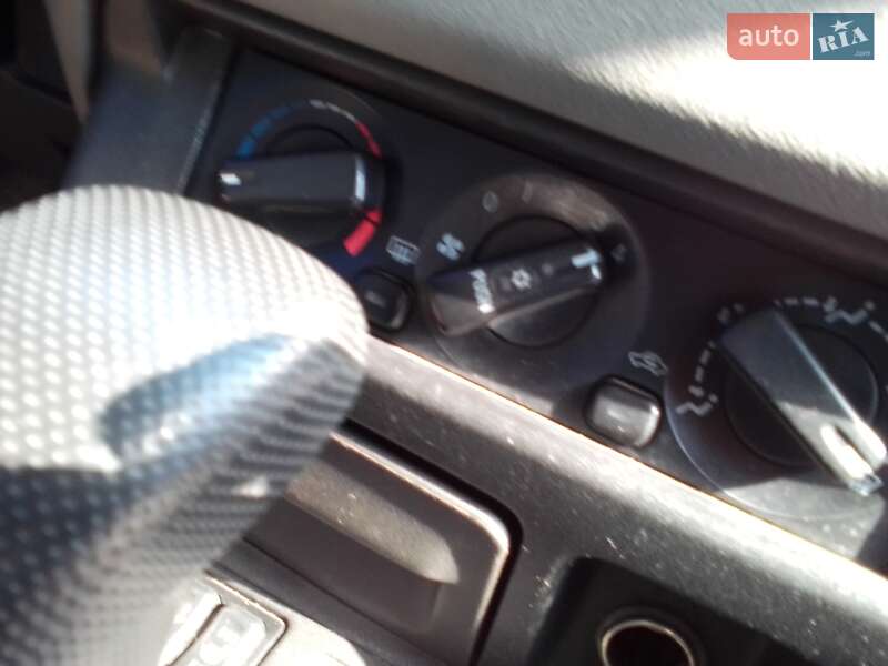 Внедорожник / Кроссовер Mitsubishi Montero 2000 в Вознесенске фото 36 Внедорожник / Кроссовер Mitsubishi Montero 2000 в Вознесенске