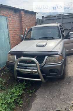 Внедорожник / Кроссовер Mitsubishi Montero 2003 в Харькове