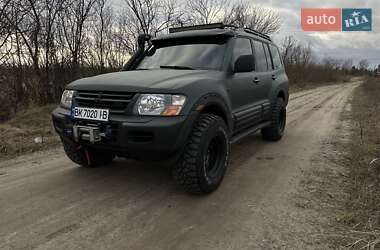 Позашляховик / Кросовер Mitsubishi Montero 2000 в Костопілі