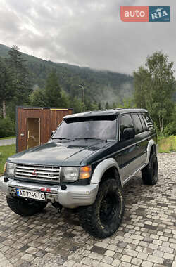 Позашляховик / Кросовер Mitsubishi Montero 1995 в Микуличині