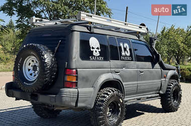 Внедорожник / Кроссовер Mitsubishi Montero 1994 в 
