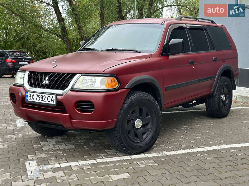 Внедорожник / Кроссовер Mitsubishi Montero 2003 в Хмельницком