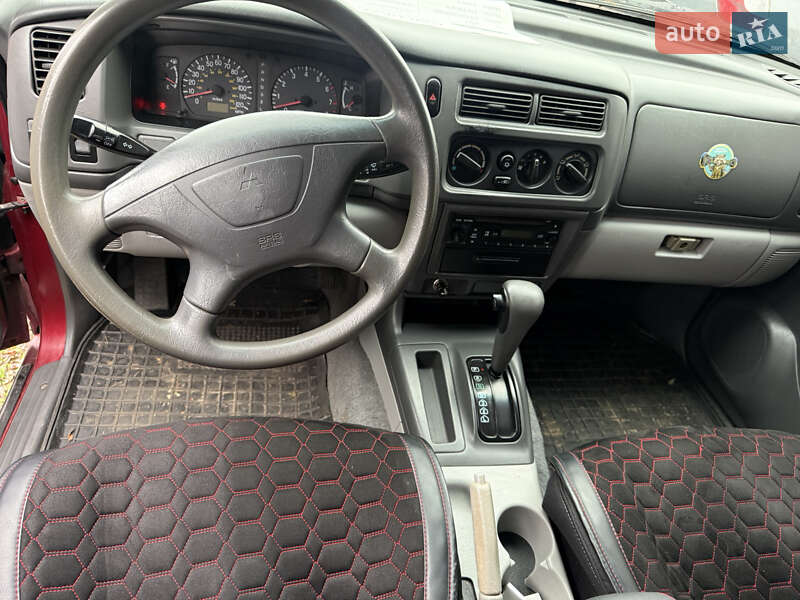 Внедорожник / Кроссовер Mitsubishi Montero 2003 в Хмельницком