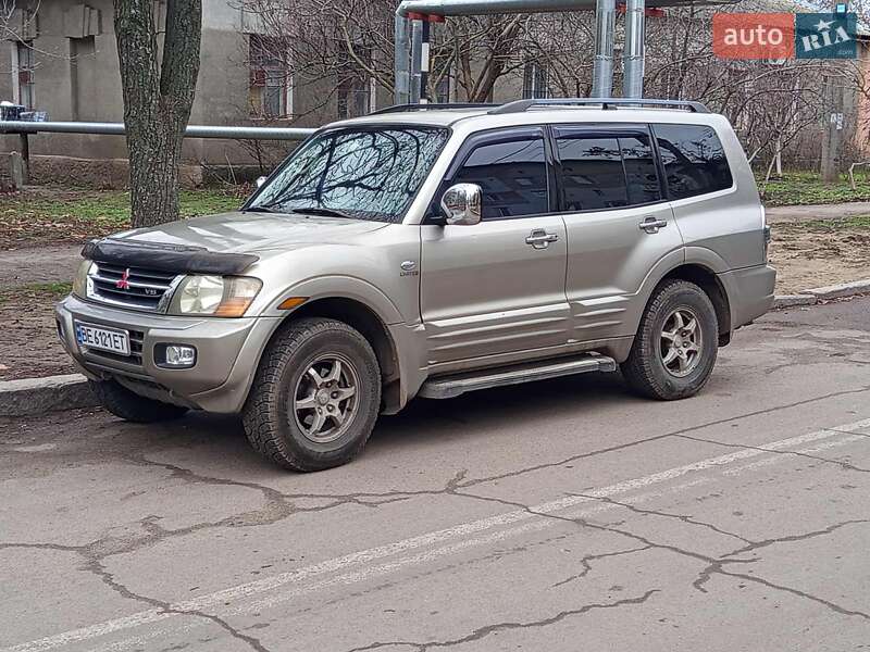 Внедорожник / Кроссовер Mitsubishi Montero 2000 в Вознесенске