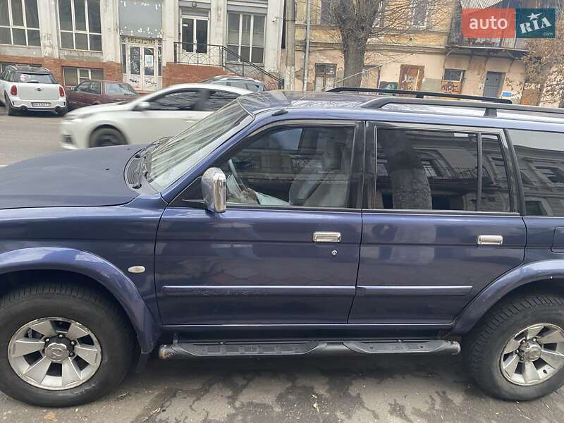 Внедорожник / Кроссовер Mitsubishi Nativa 2008 в Одессе