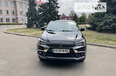 Позашляховик / Кросовер Mitsubishi Outlander Sport 2018 в Києві