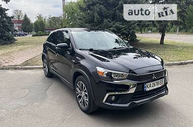 Позашляховик / Кросовер Mitsubishi Outlander Sport 2018 в Києві