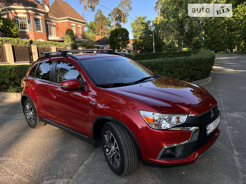 Внедорожник / Кроссовер Mitsubishi Outlander Sport 2016 в Киеве