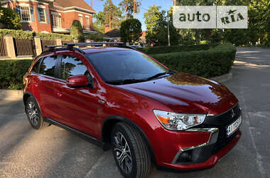 Внедорожник / Кроссовер Mitsubishi Outlander Sport 2016 в Киеве