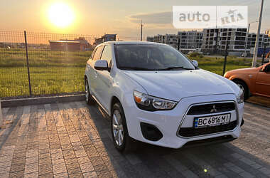 Позашляховик / Кросовер Mitsubishi Outlander Sport 2012 в Львові