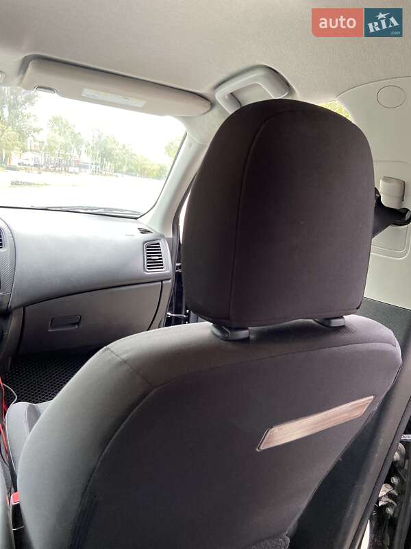 Внедорожник / Кроссовер Mitsubishi Outlander Sport 2015 в Белой Церкви