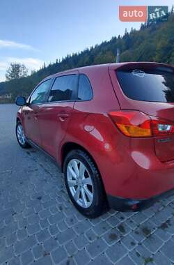 Внедорожник / Кроссовер Mitsubishi Outlander Sport 2015 в 