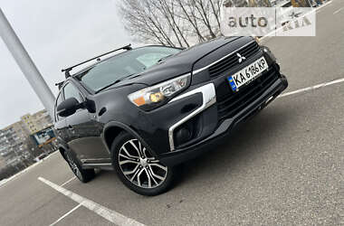 Внедорожник / Кроссовер Mitsubishi Outlander Sport 2016 в Киеве