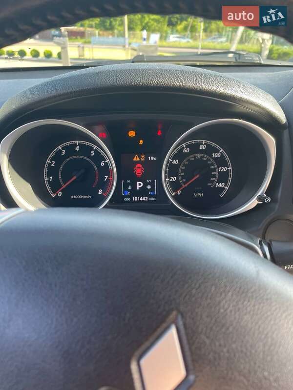 Позашляховик / Кросовер Mitsubishi Outlander Sport 2013 в Дрогобичі