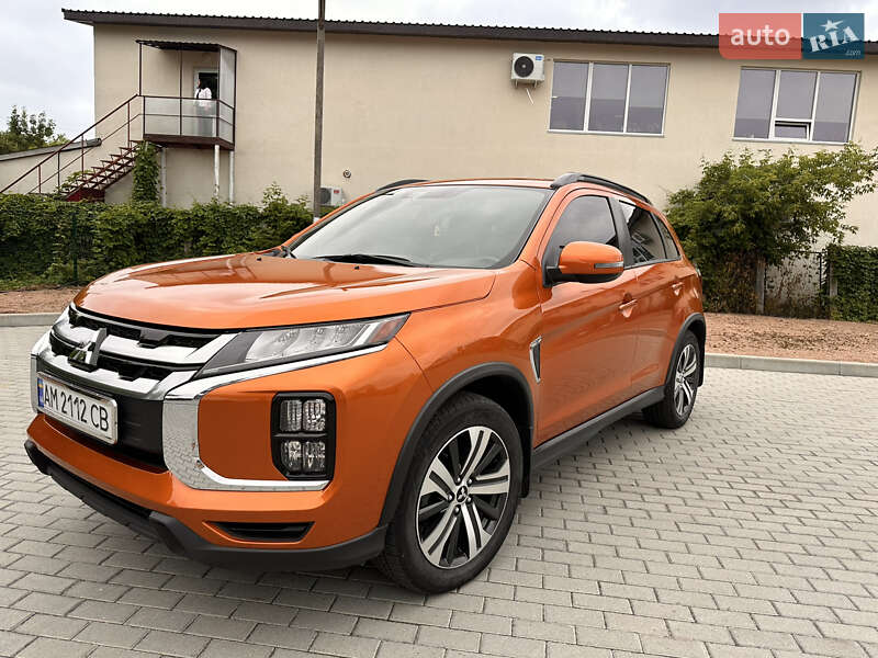 Позашляховик / Кросовер Mitsubishi Outlander Sport 2019 в Житомирі