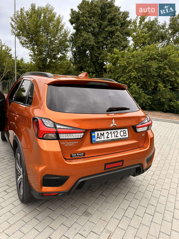 Позашляховик / Кросовер Mitsubishi Outlander Sport 2019 в Житомирі