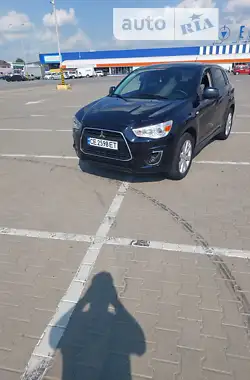 Mitsubishi Outlander Sport 2015