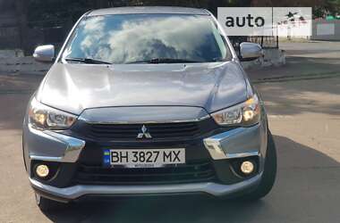 Позашляховик / Кросовер Mitsubishi Outlander Sport 2016 в Одесі