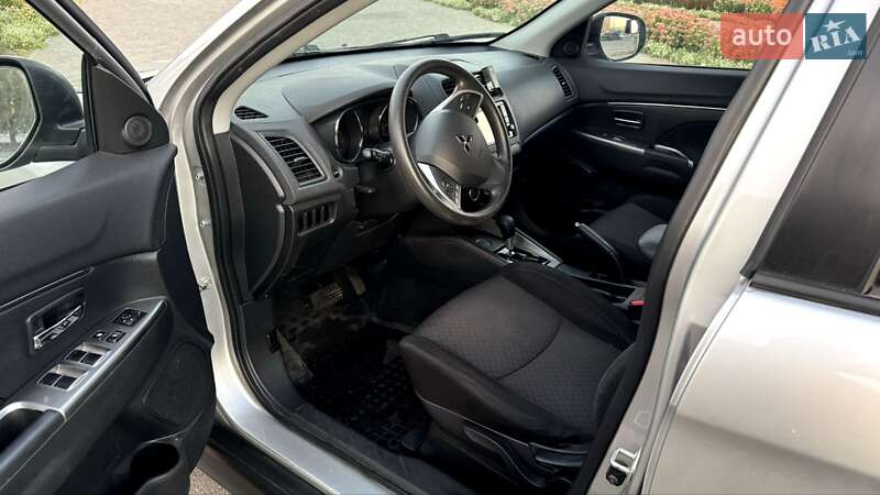 Внедорожник / Кроссовер Mitsubishi Outlander Sport 2018 в Новомосковске фото 6 Внедорожник / Кроссовер Mitsubishi Outlander Sport 2018 в Новомосковске