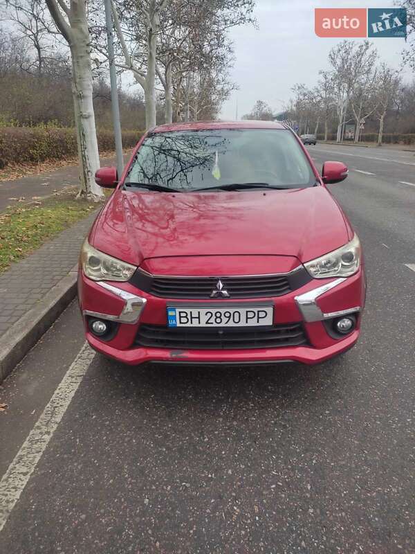 Внедорожник / Кроссовер Mitsubishi Outlander Sport 2018 в Одессе