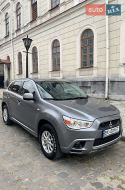 Позашляховик / Кросовер Mitsubishi Outlander Sport 2012 в Кам'янець-Подільському