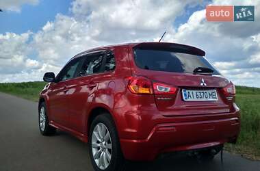 Внедорожник / Кроссовер Mitsubishi Outlander Sport 2011 в 