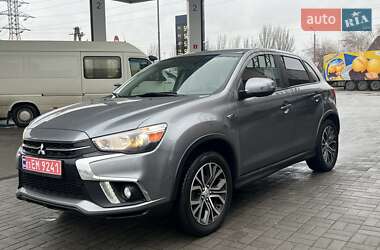 Позашляховик / Кросовер Mitsubishi Outlander Sport 2018 в Дніпрі