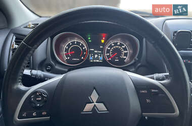 Внедорожник / Кроссовер Mitsubishi Outlander Sport 2014 в Борисполе