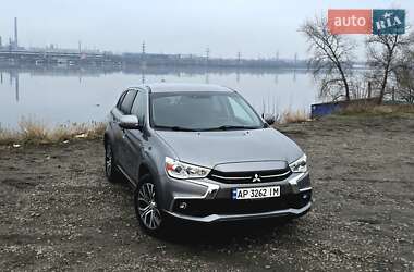 Позашляховик / Кросовер Mitsubishi Outlander Sport 2017 в Дніпрі