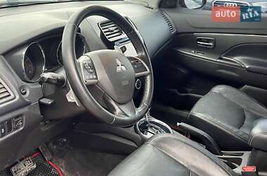 Внедорожник / Кроссовер Mitsubishi Outlander Sport 2014 в Львове