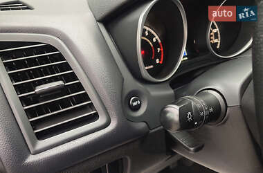 Внедорожник / Кроссовер Mitsubishi Outlander Sport 2015 в 