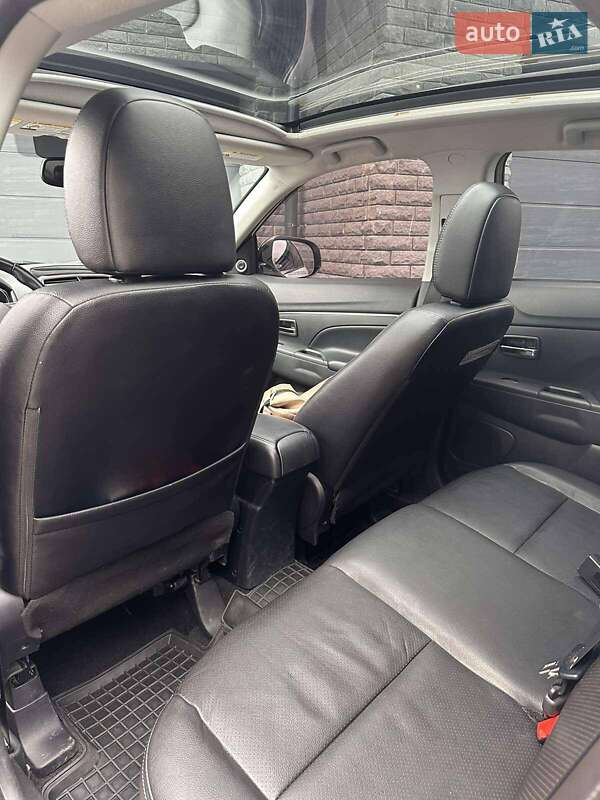 Позашляховик / Кросовер Mitsubishi Outlander Sport 2017 в Олександрії фото 4 Позашляховик / Кросовер Mitsubishi Outlander Sport 2017 в Олександрії