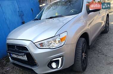 Внедорожник / Кроссовер Mitsubishi Outlander Sport 2013 в 