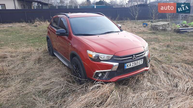 Позашляховик / Кросовер Mitsubishi Outlander Sport 2019 в Києві